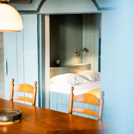 別荘 Het Sluiswachtershuisje