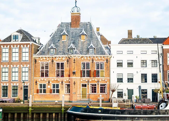 Het Sluiswachtershuisje 펜션 *